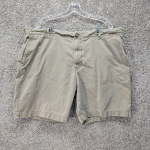 IZOD Mens Saltwater Chino Shorts Khaki Tan Cotton Size 44 Flat Front Casual